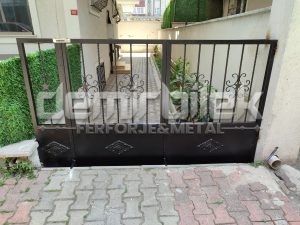 Ferforje Bahçe Kapısı Modeli