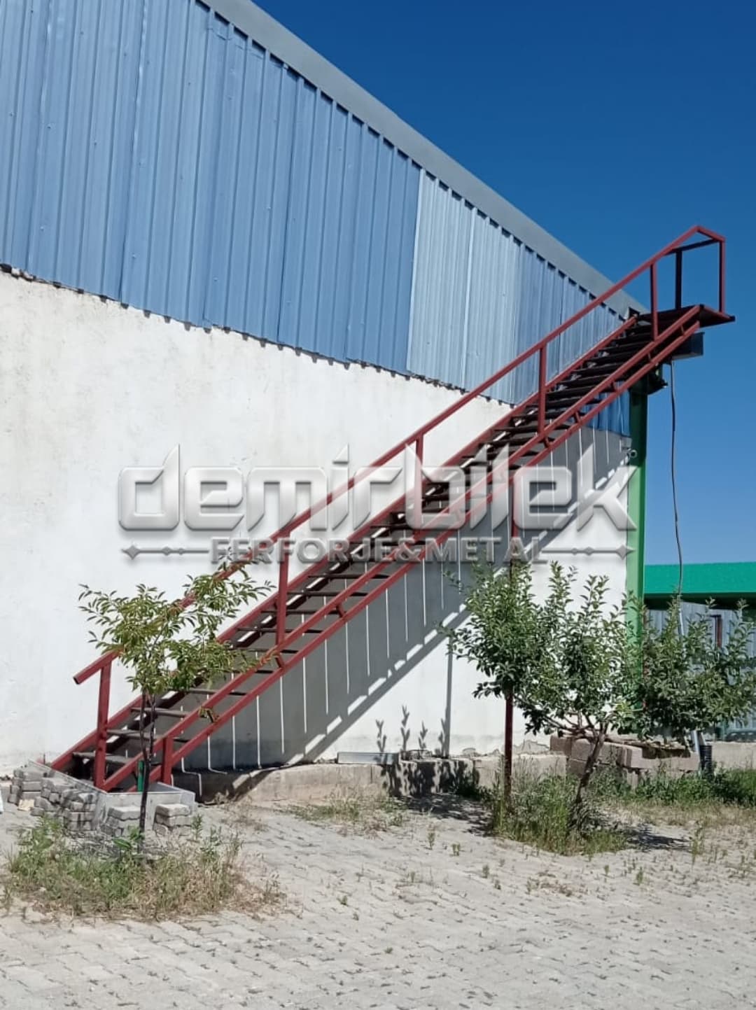Demir Merdiven Modeli